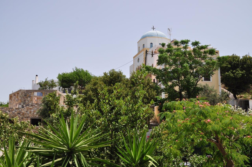 Blick auf die Kirche Evangelismoú tis Theotókou in Lagoúdi